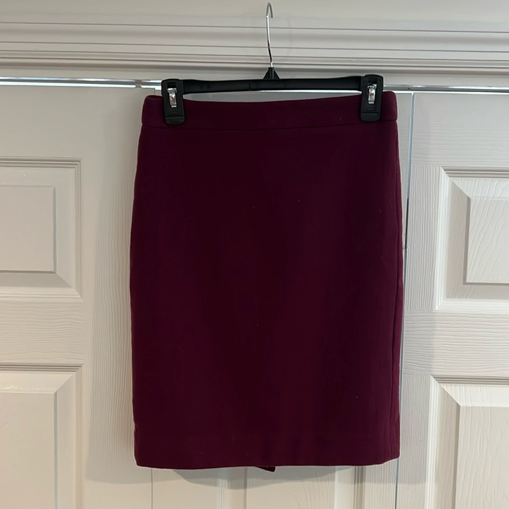 J. Crew Factory - The Pencil Skirt in Double-Serge Wool - Grape Rouge - Size 0